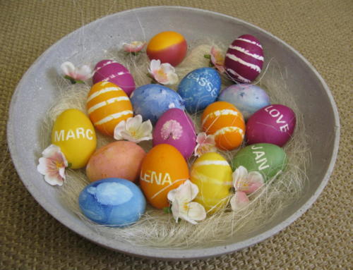 Frohe Ostern mit Naturfarben für Ostereier